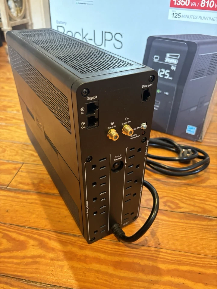 Back-UPS Pro serie BN de APC BN1350M2 respaldo de batería 10 tomas de corriente Foto 2 de 3