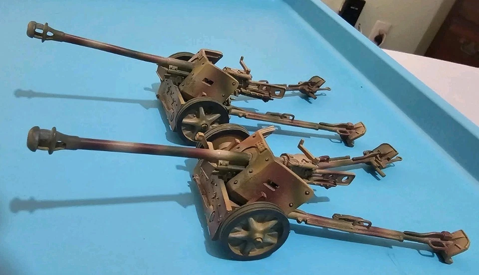 Two  W.Britain 2006  German  WW2 Camo  Anti-Tank Guns - Image 3 of 4