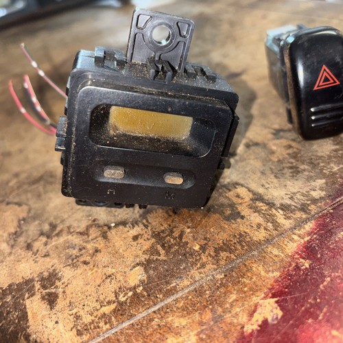 1998-2004 Isuzu Rodeo Dash Clock , Mirror Control, Cruise Control And More - Picture 6 of 11