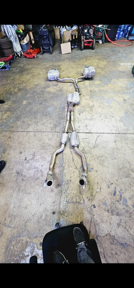 2022 audi s8 L exhaust - Image 2 of 4