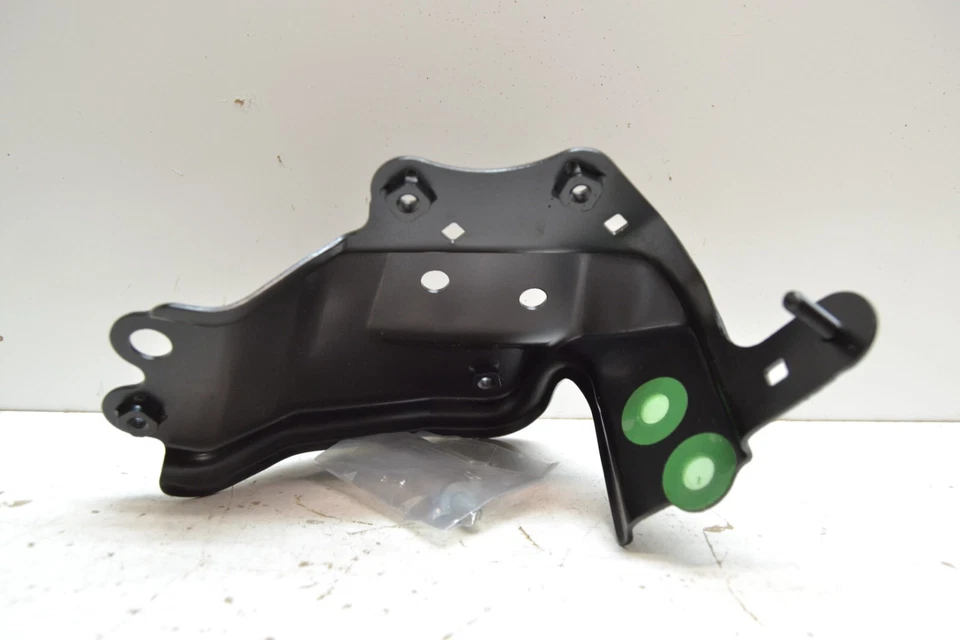 SOPORTE SOPORTE MONTAJE GUARDABARROS DELANTERO IZQUIERDO LEXUS NX300 NX200T OEM 2015 - 2021 Foto 2 de 3