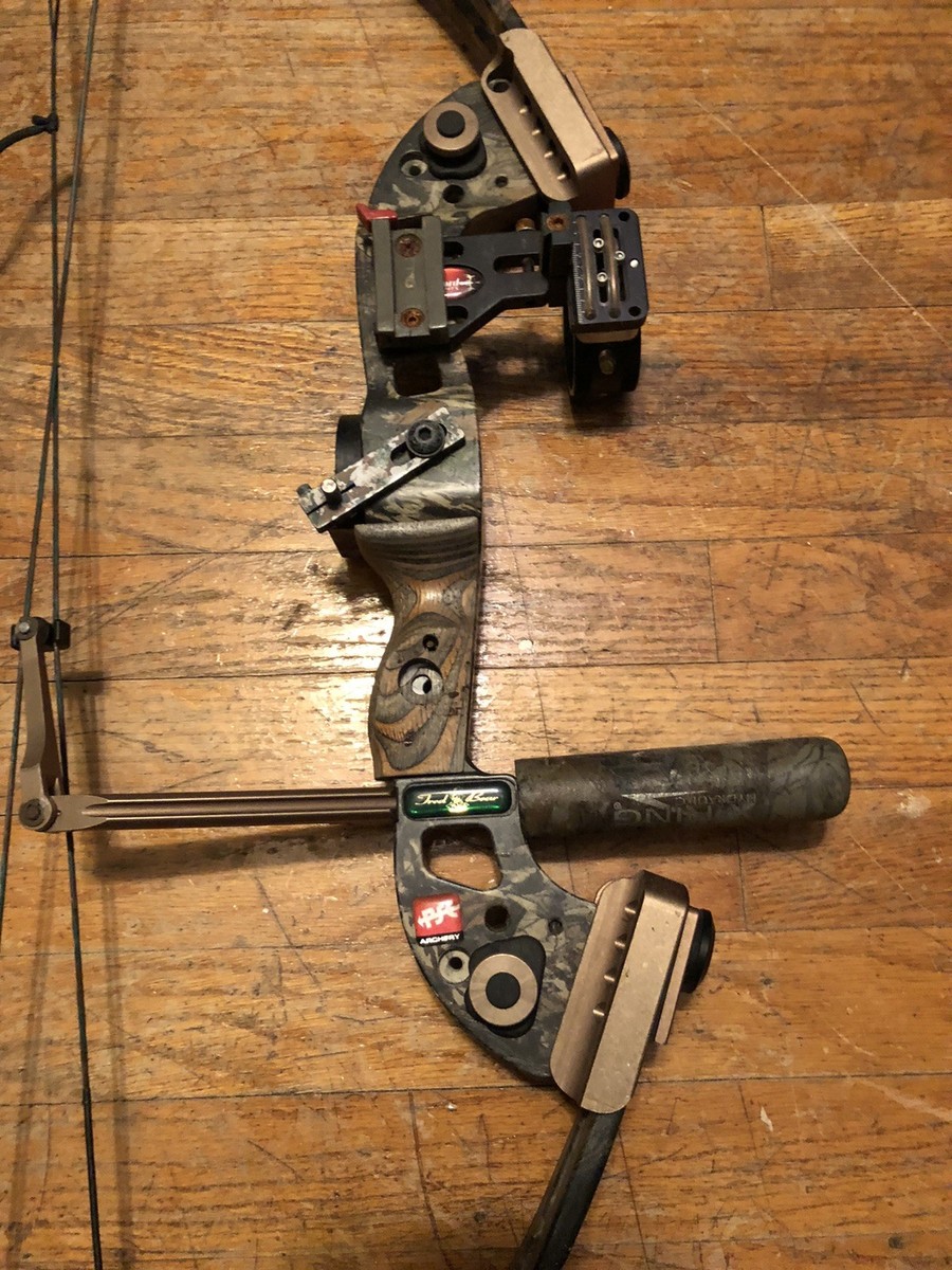 Fred Bear Epic Extreme Camouflage Compound Bow RH | eBay