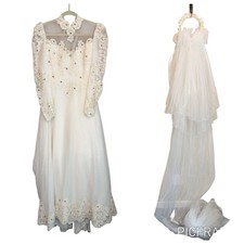 Vintage Wedding Dress M White Lace Long Sleeve Illusion High Neck Veil Coquette