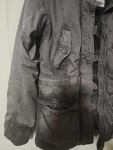 Aeropostale grau und Kunstfell Kapuze Jacke Damen Mantel Größe M. RIPP AM INNENARM - Bild 3 von 17