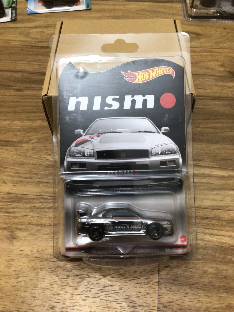 Hot Wheels Nissan Skyline GT-R R34 1:64 Car - Silver for