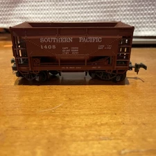 AHM HO Ore Car— Southern Pacific Hopper—  #1408