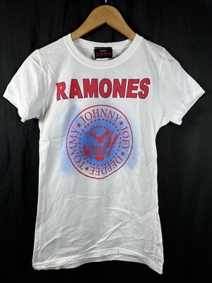  2012 NWOT Ramones T-Shirt Size Large Juniors band rock punk 
