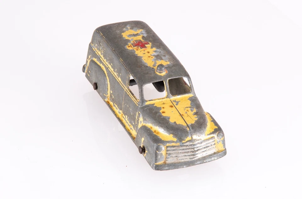 Ambulancia Chevy EMT de juguete fundido a presión Tootsie de colección ventanas traseras abiertas EE. UU. Foto 4 de 4