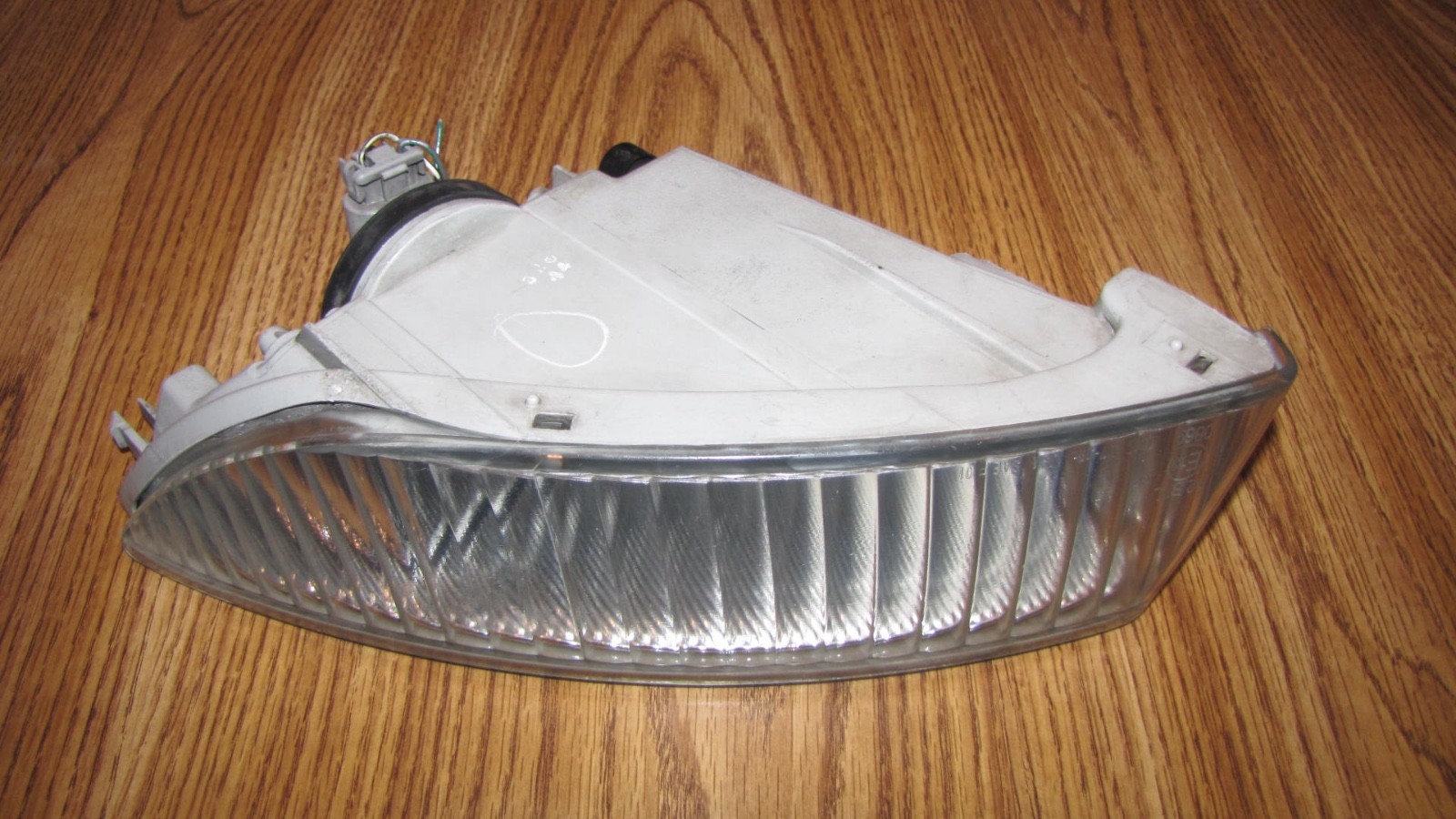 TOYOTA AVALON FOG LIGHT LH 2003 2004 OEM DRIVER