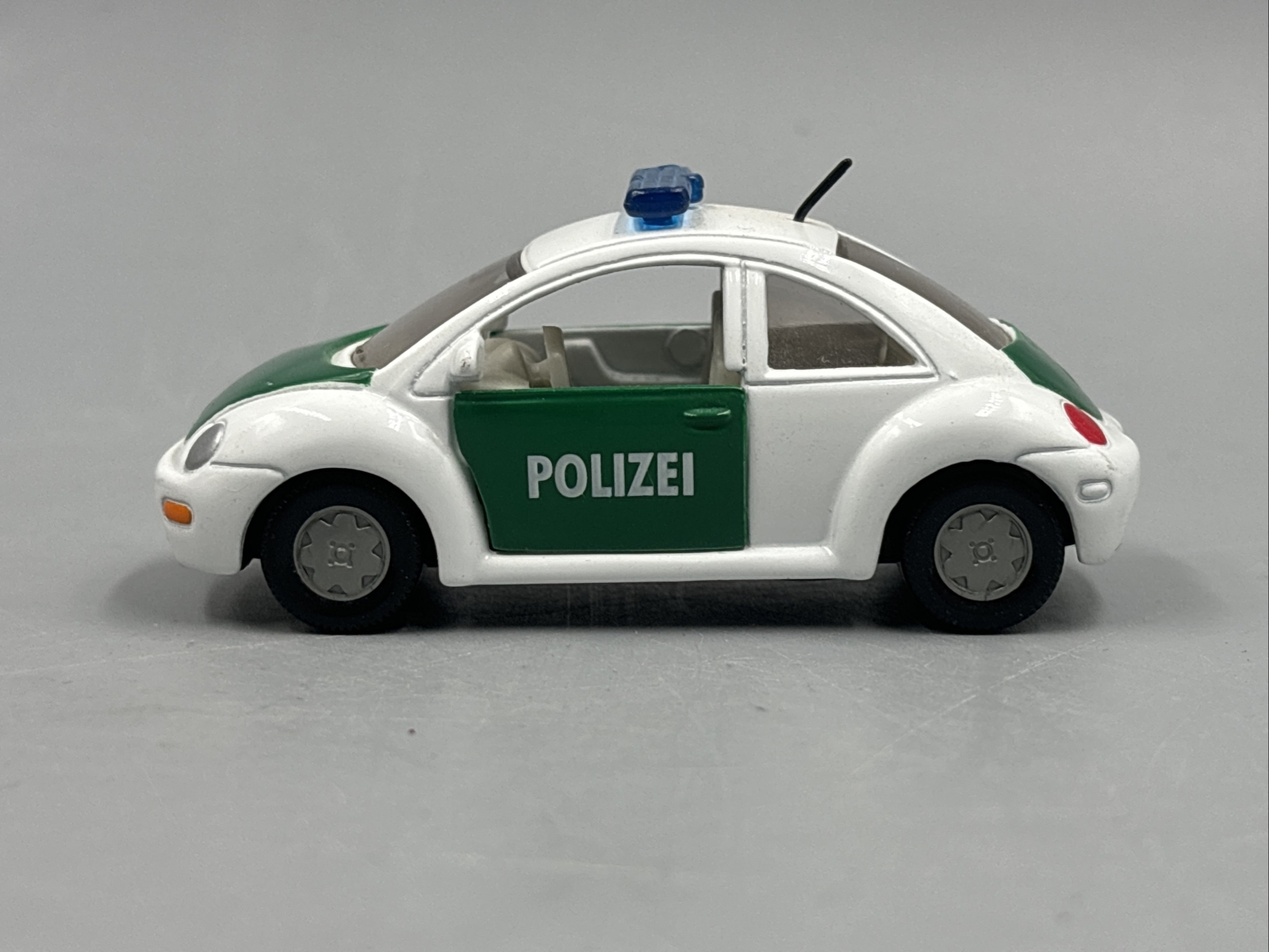 Foto 3 di 7