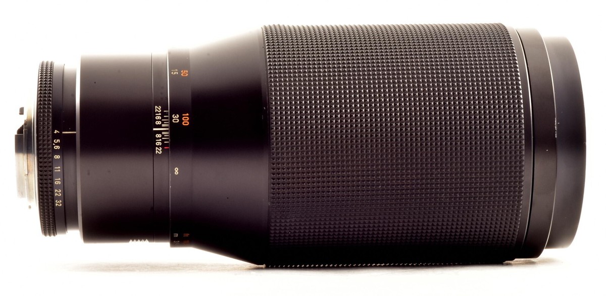 西独製 CarlZeiss Teletessar 300mm F4 Carl Zeiss Tele-Tessar T* 300mm F/4 [I] [AE] | LENS-DB.COM
