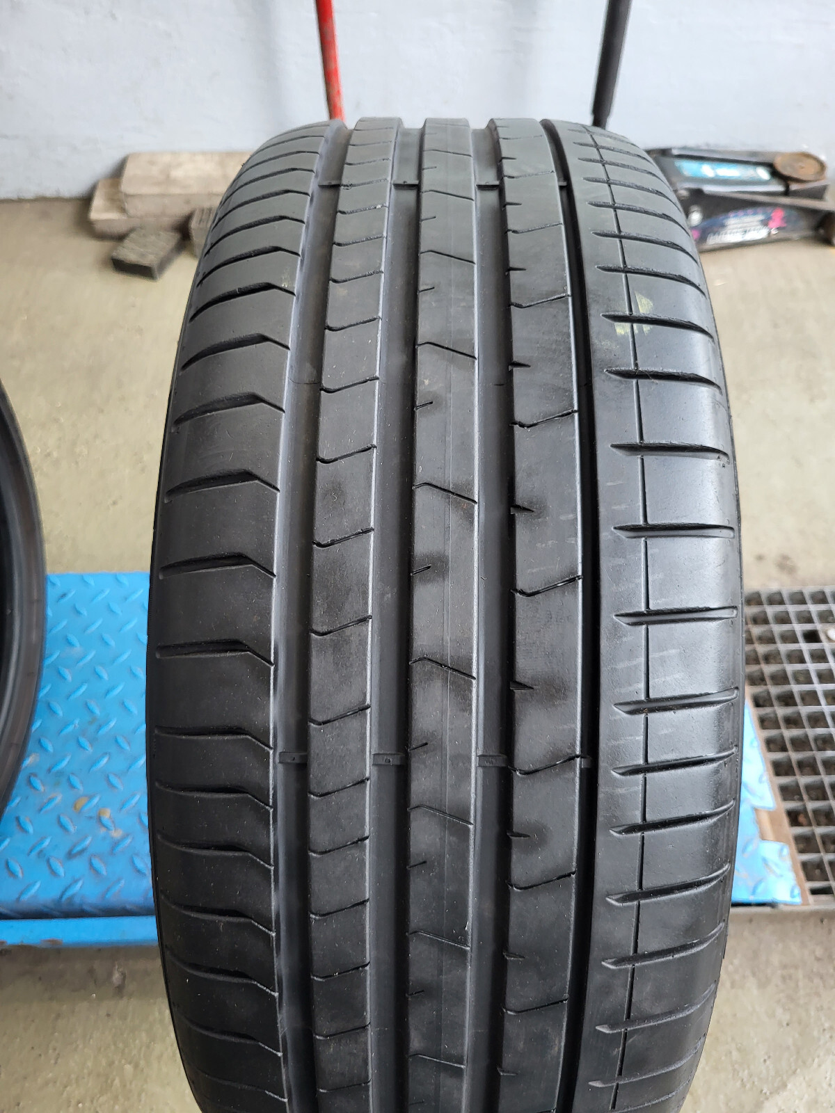 1x 275/45 R20 110Y Pirelli P Zero,*, RFT,RSC,DOT 4519 mit 6 mm Profil ...