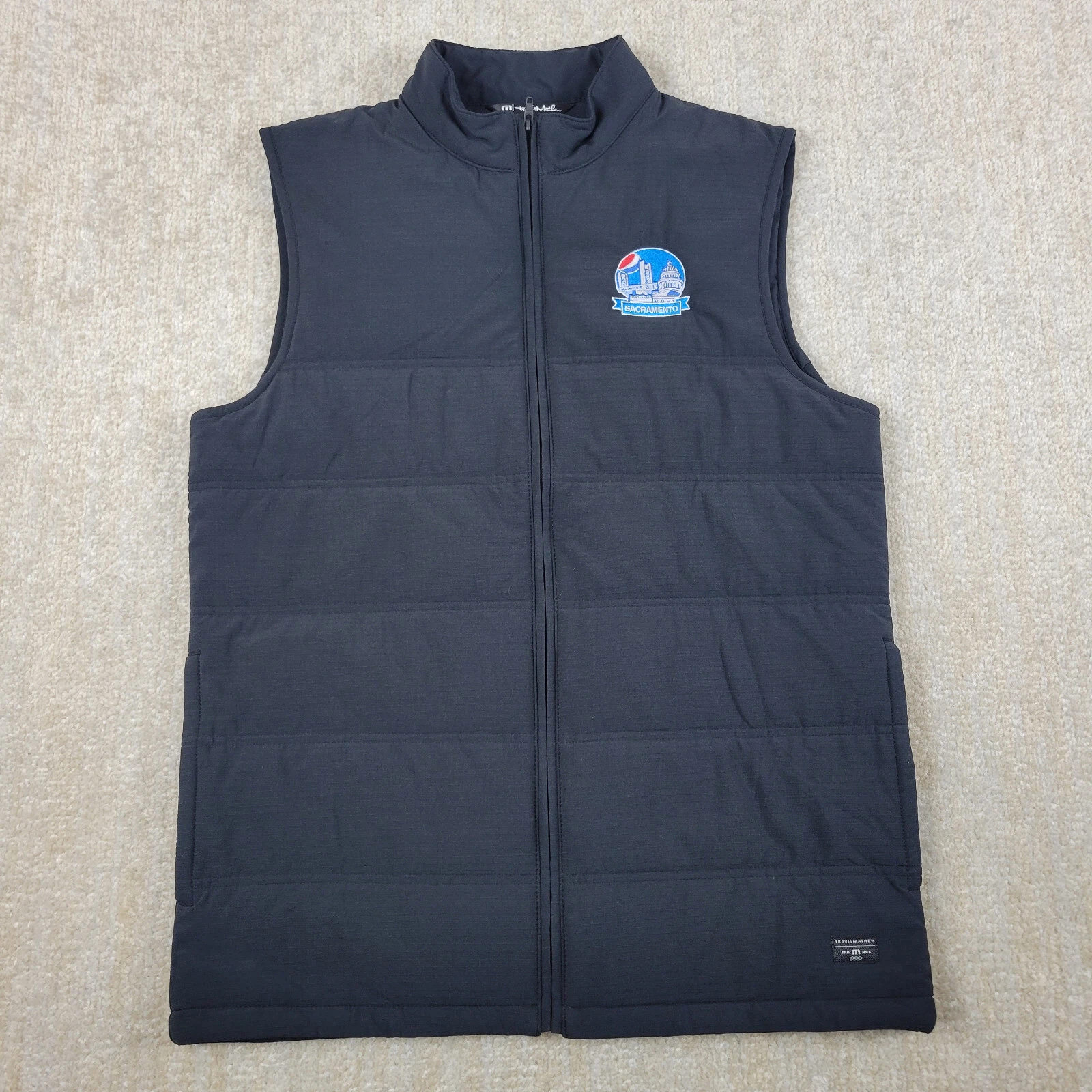 TRAVIS MATHEW Vest Mens M Black Puffer Full Zip Golf Lightweight Packable Jacket