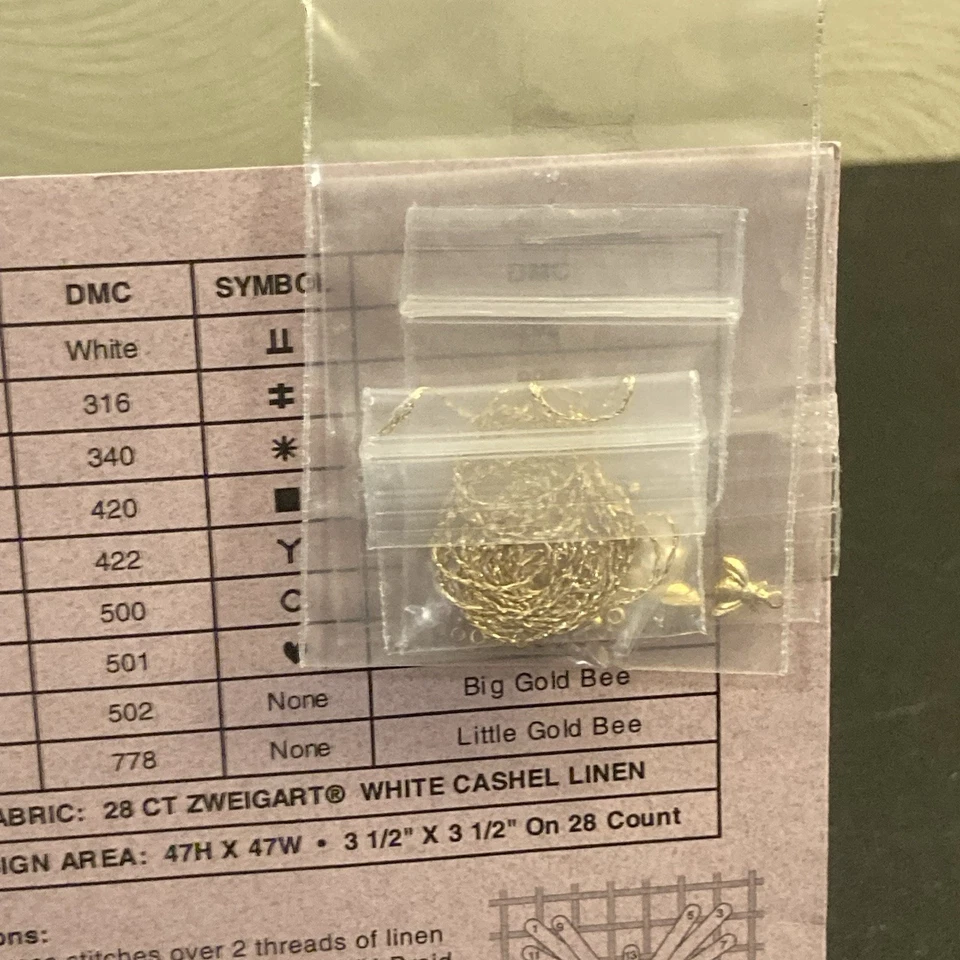 Nuevo patrón de punto de cruz Just Nan lindo Big Bee Little + dijes y adornos Foto 3 de 4