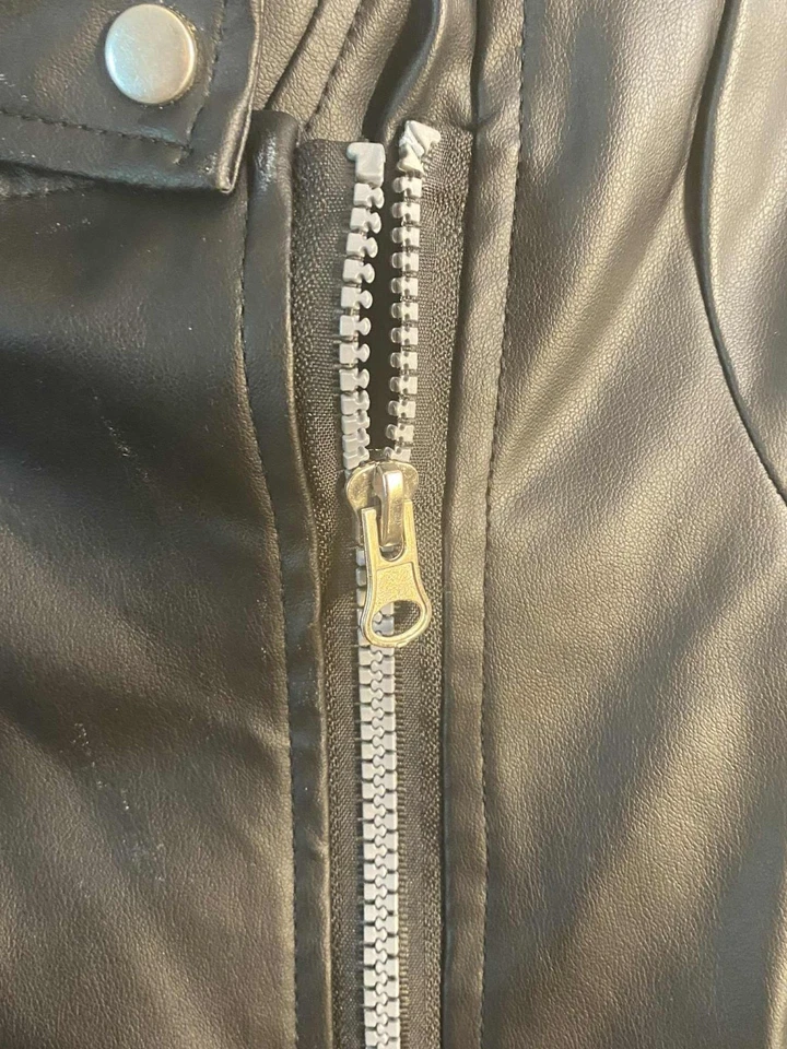 Куртка из искусственной кожи Minnie Mouse для девочек 18 месяцев Disney размер - Изображение 4 из 4