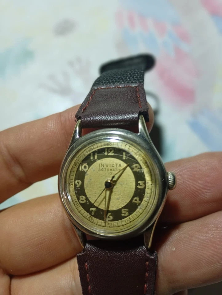Vintage Invicta 17 Mecánico Estilo Militar Hombre’s,33mm,/Funciona LEER DESCRIPCIÓN Foto 3 de 4