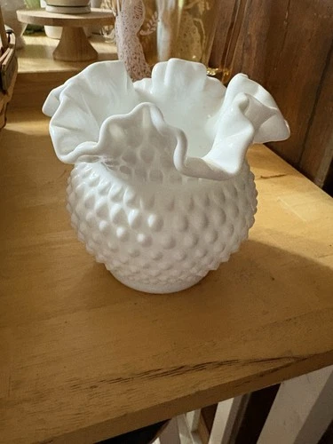FENTON WHITE MILK GLASS HOBNAIL Ruffled Edge Round VASE Vintage 5.5" tall 6" dia