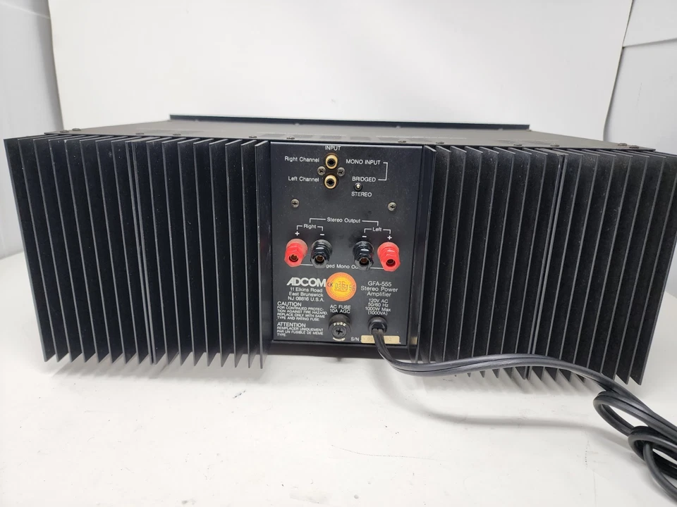 ADCOM GFA-555 Channel Power Amplifier with Original Packaging Excellent Cond. - Image 3 of 4