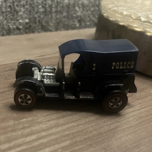 Hot Wheels 1:64 Diecast Police Vehicle Blue Black Silver Vintage Style