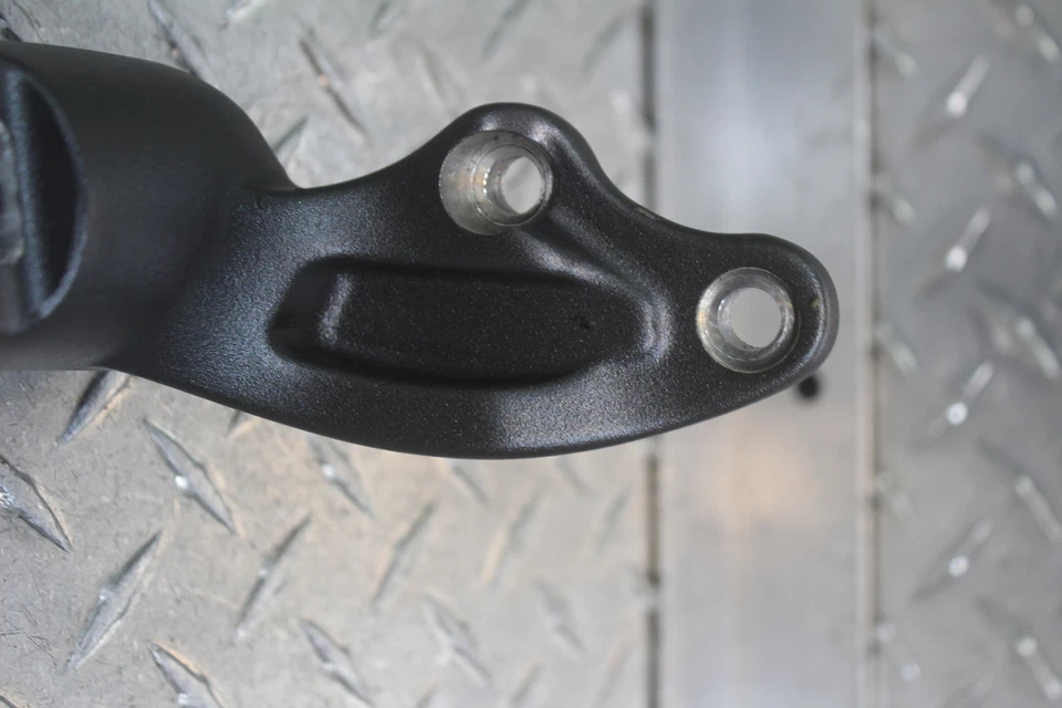 Indian Scout 2016 estribo de pasajero trasero derecho Foto 4 de 4