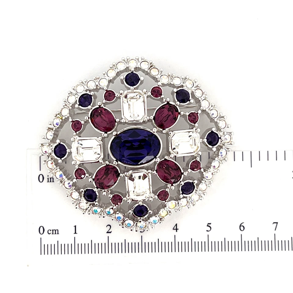 Juego de broches de aleación de metal chapado en rodio con cristales checos multicolores Foto 2 de 4