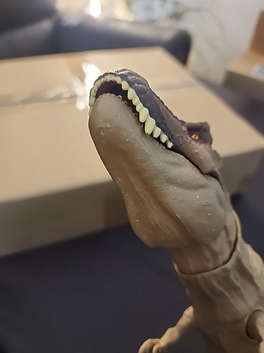 Jurassic World Legacy Collection Extreme Chompin Tyrannosaurus Rex 18" Figure - Picture 9 of 9