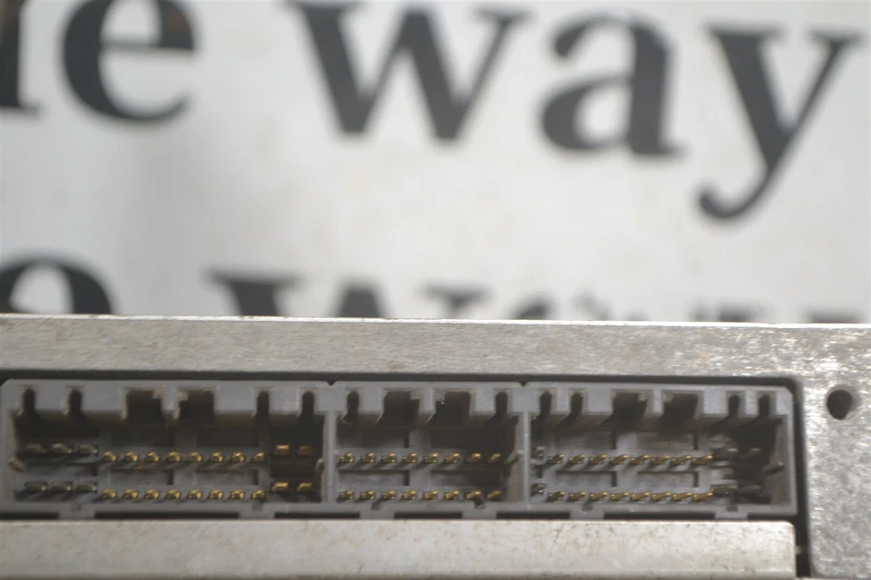 8966132600 Lexus 1990-1991 ES250 AT Unidad de control del motor Módulo ECU 4K1 507 B3 Foto 4 de 4