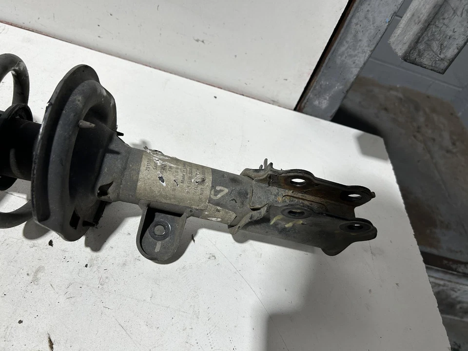 Ford Escape Left Front Strut ZD 04/2008-01/2012 - image 2 of 4