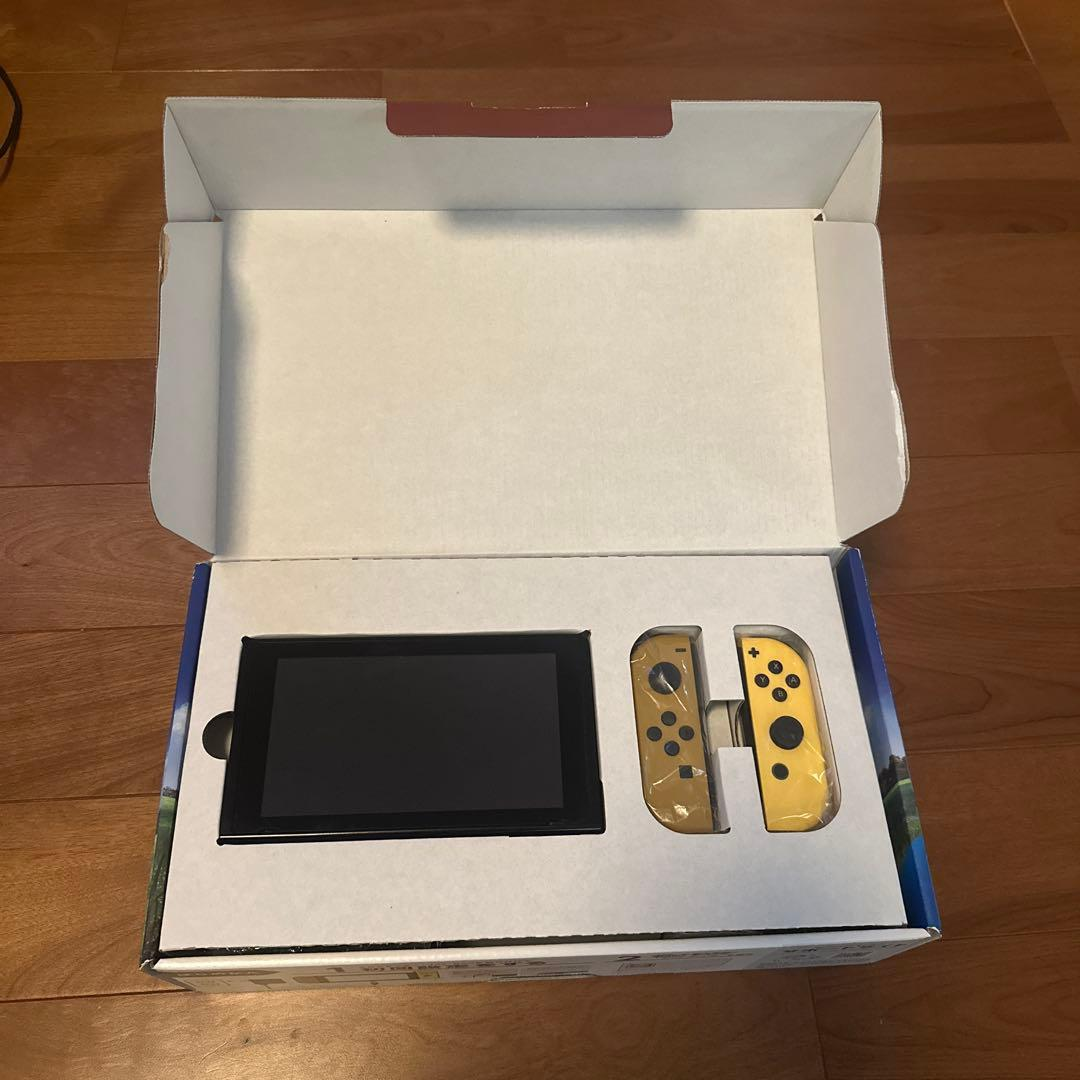 Nintendo Switch HAC-001 Pikachu & Eevee Edition with Pokémon