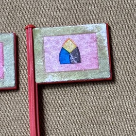 2 Faded VINTAGE LEGO RED STICKERED FLAG from Knight's Tournament 383/6083