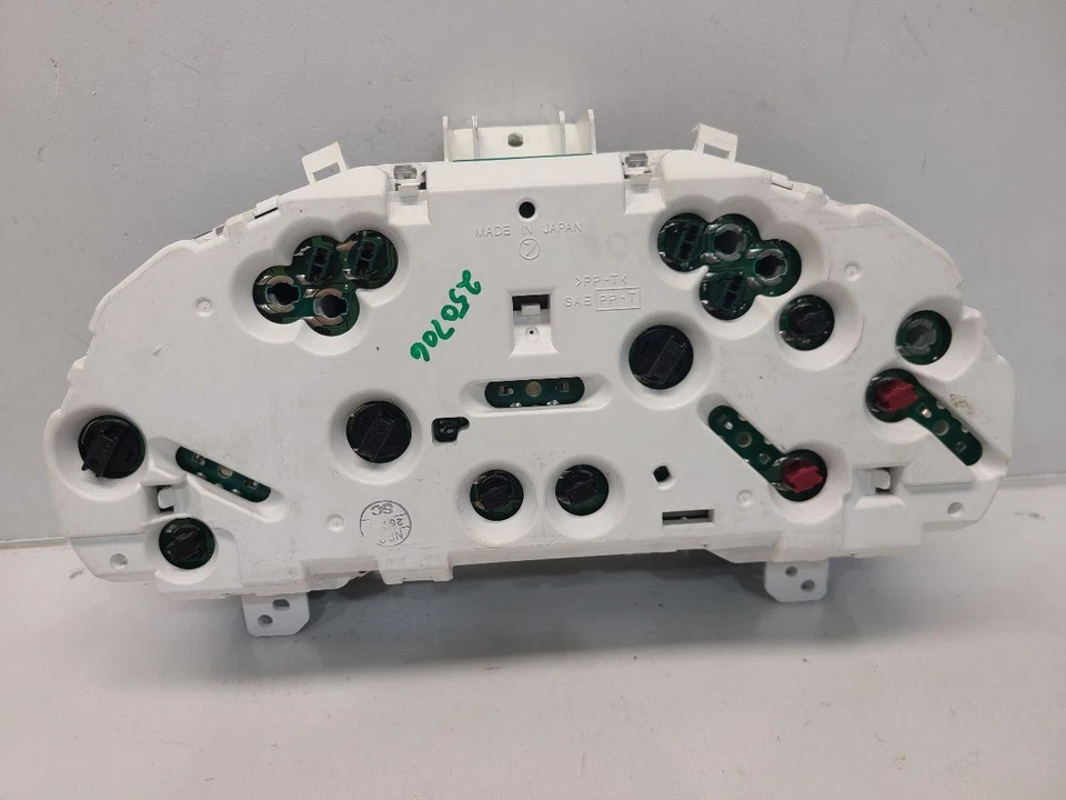 Grupo de velocímetro Subaru Forester 2005 (2,5 L/MPH/XT) con VDC PN: 85013SA030 Foto 3 de 4