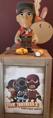 Valve Team Fortress 2 Scout Portable Mercs Figure with Accessories and Box