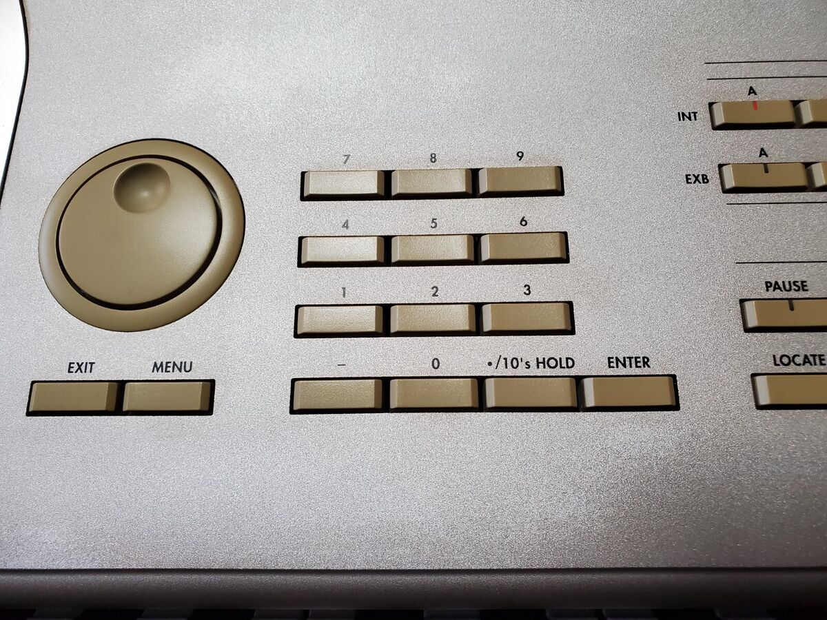 KORG TRITON STUDIO 76keys Synthesizer Silver Japan Used Good KORG TRITON STUDIO 76keys Synthesizer Silver Japan Used Good