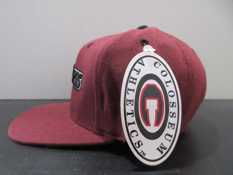 VINTAGE UMass Minutemen Hat Cap Snap Back Red Black College Basketball Mens 90s - Image 3 of 4