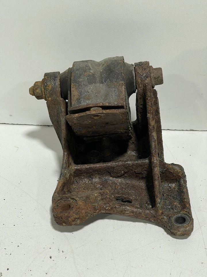 Soportes de montaje del motor Jeep TJ Wrangler OEM 2,5 L 4 cilindros 1997-2002 CC 42 Foto 3 de 4