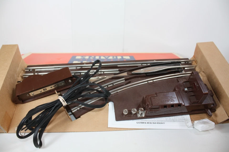 One Pair of Lionel 0-42 Remote Switches - right and left hand - Image 3 of 4