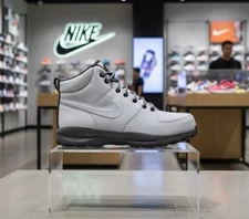 Brand New - Nike Manoa Leather Wolf Grey - 454350 004 - Size 11 Men