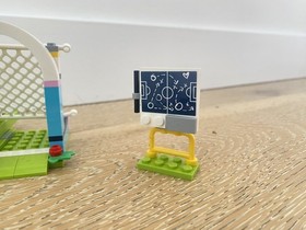 LEGO FRIENDS 41304 + 41330 Puppy Treats & Tricks + Stephanie's Soccer Practice