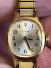 Vintage Timex Women’s Watch Stretchy Band Gold Tone
