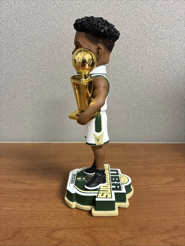 🏀 NBA 2021 MW BUCKS GIANNIS ANTETOKUONMPO MVP BOBBLEHEAD EDICIÓN LIMITADA #724/2021 Foto 2 de 4
