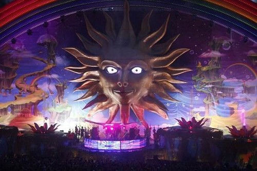 Tomorrowland Events Live DJ-Sets PORTABLE 1TB USB3 HARD DRIVE (2017 - 2021) - Picture 7 of 12