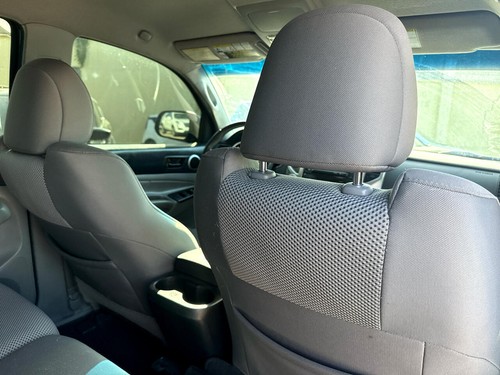 2015 Toyota Tacoma 4WD Double Cab V6 AT (Natl) - Picture 11 of 32