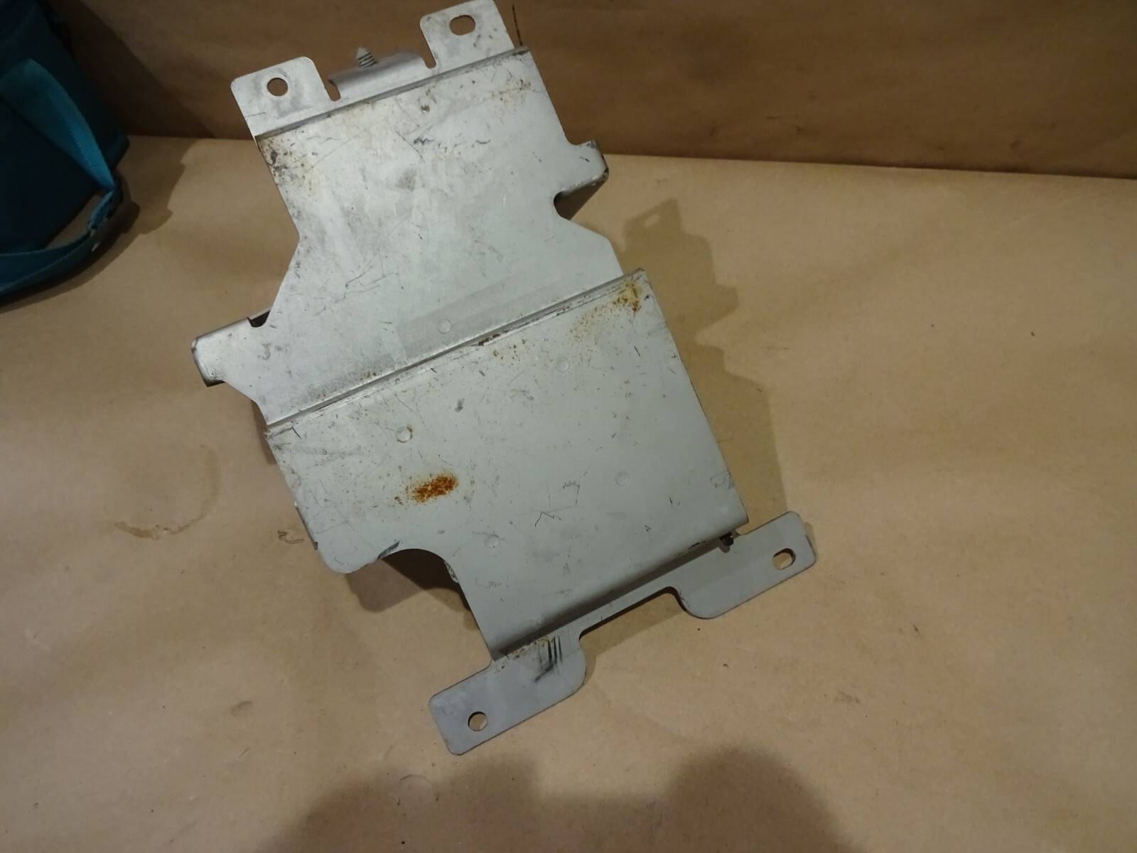 Lamborghini Gallardo Bracket For Electronic Contrl Unit P/N 401907285