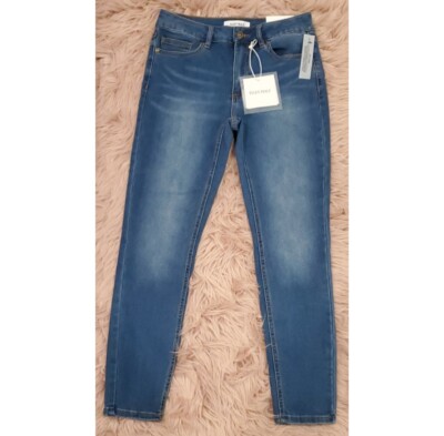 ELLEN TRACY Serene Fluid Denim Journey Wash Jeans Size