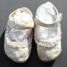 Antique VINTAGE White Leather Baby Snap Top Doll Baby Babies Shoes W/ Lace