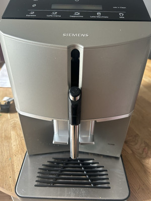 Siemens TI351209GB Bean to Cup Coffee Machine 1300W 15bar