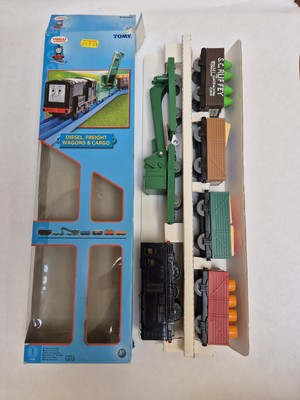 Tomy 7459 - Thomas & Friends - Diesel, Güterwagen & Ladung - komplett + getestet