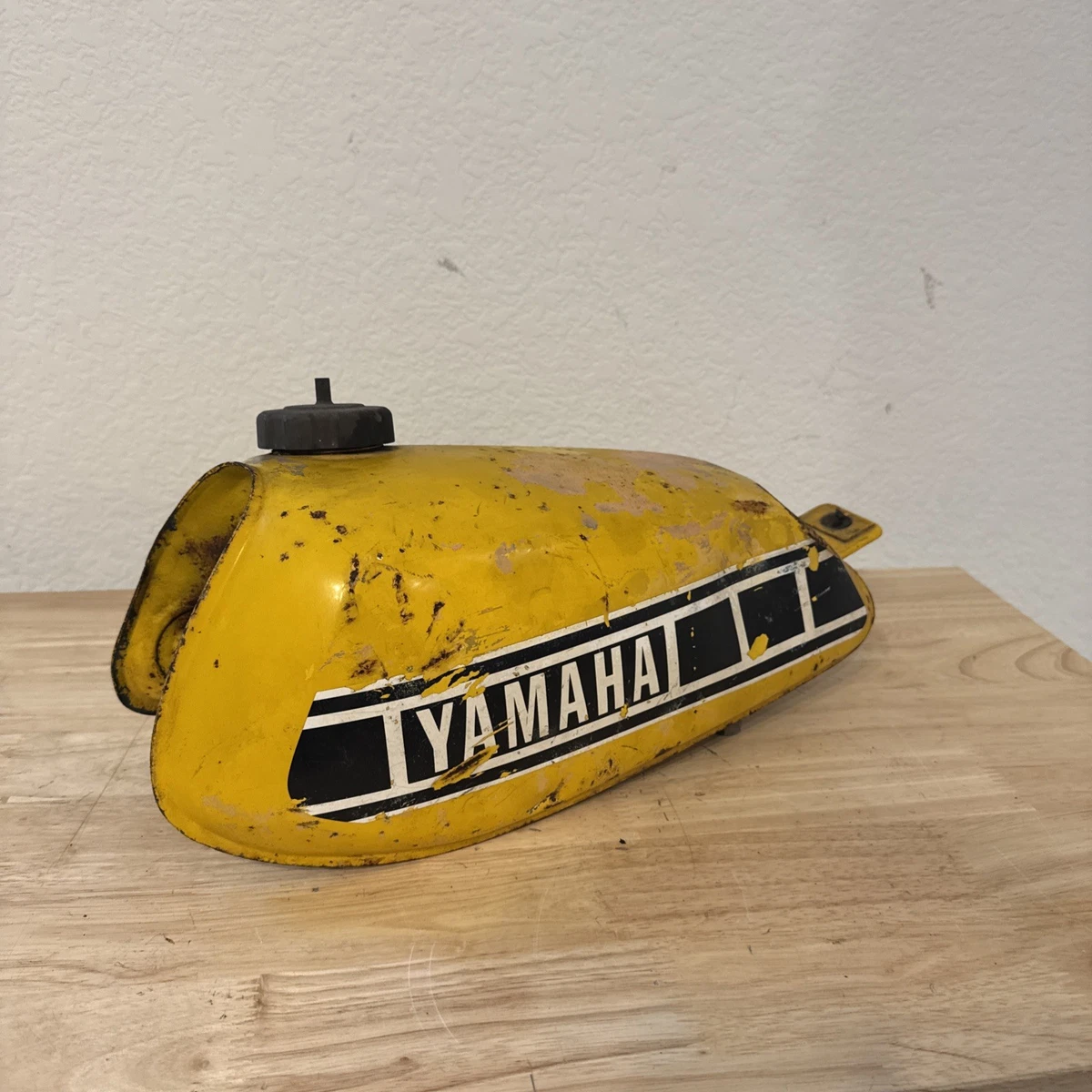 Yamaha Yellow Gas Tanks for sale | eBay