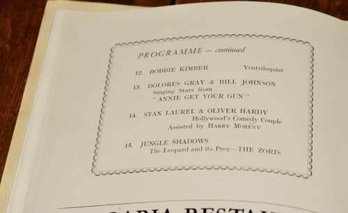ROYAL COMMAND PERFORMANCE PROGRAMME 1947 LAUREL & HARDY SIGNED BY GRACIE FIELDS - Picture 8 of 10