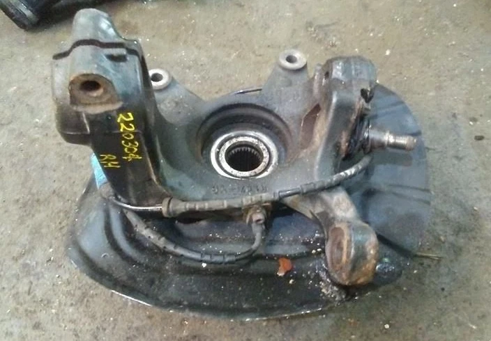 BMW X3 2004-2007 pasajero eje delantero derecho nudillo Foto 2 de 2